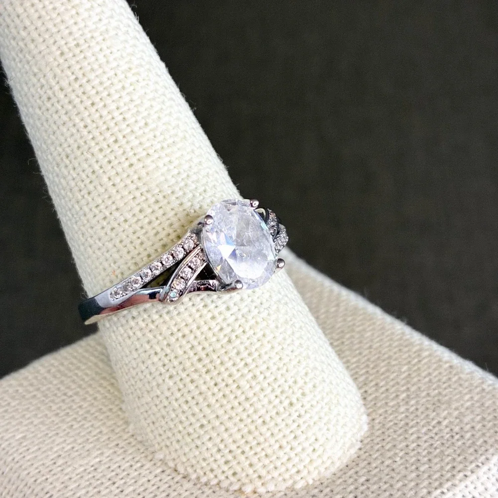 Vintage Ring Oval Cut Clear Stone Pavé Split Shank Silver Tone Size 10